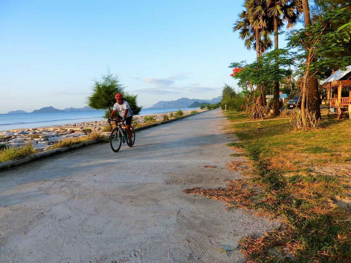 The Lake Hill Resort Pranburi Buitenkant foto