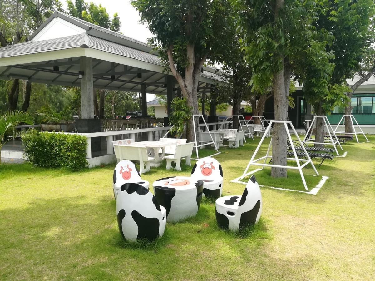 The Lake Hill Resort Pranburi Buitenkant foto