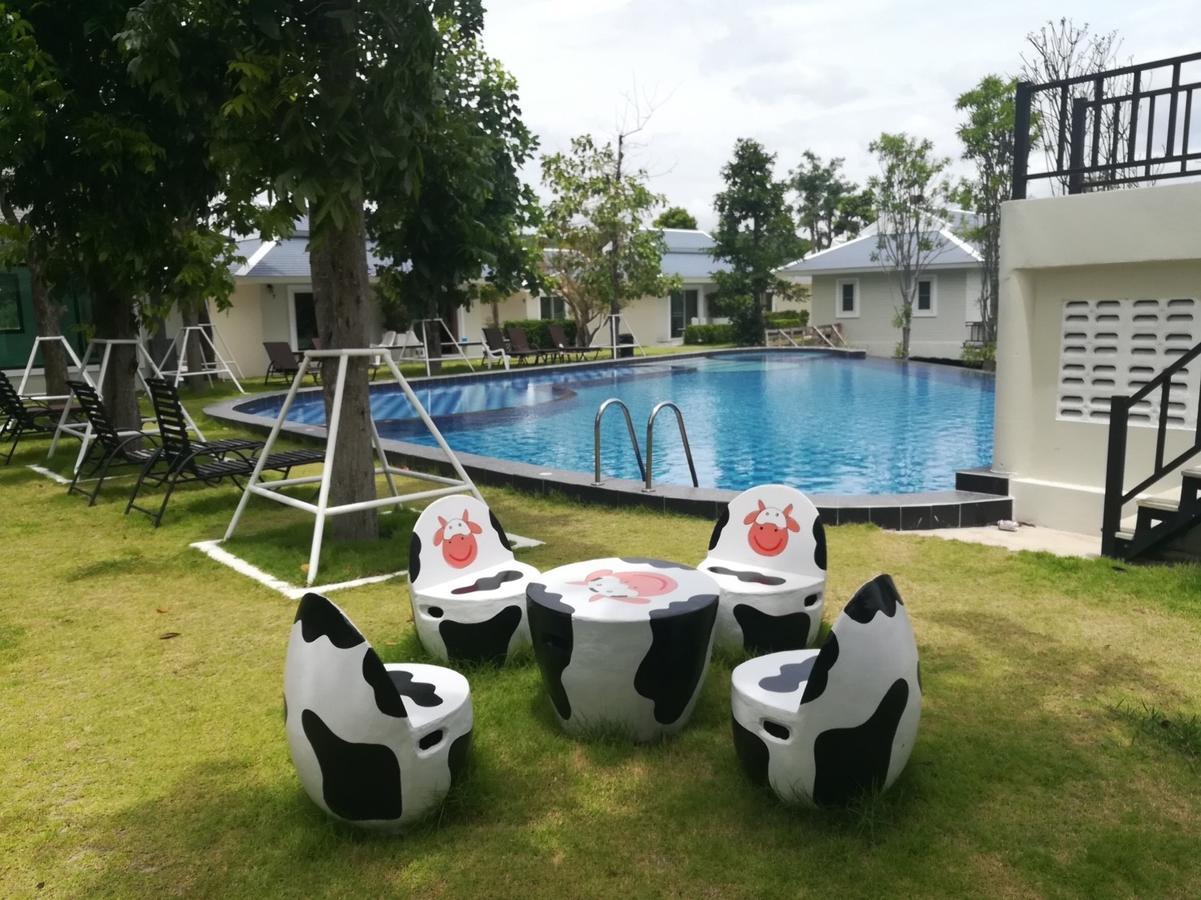 The Lake Hill Resort Pranburi Buitenkant foto